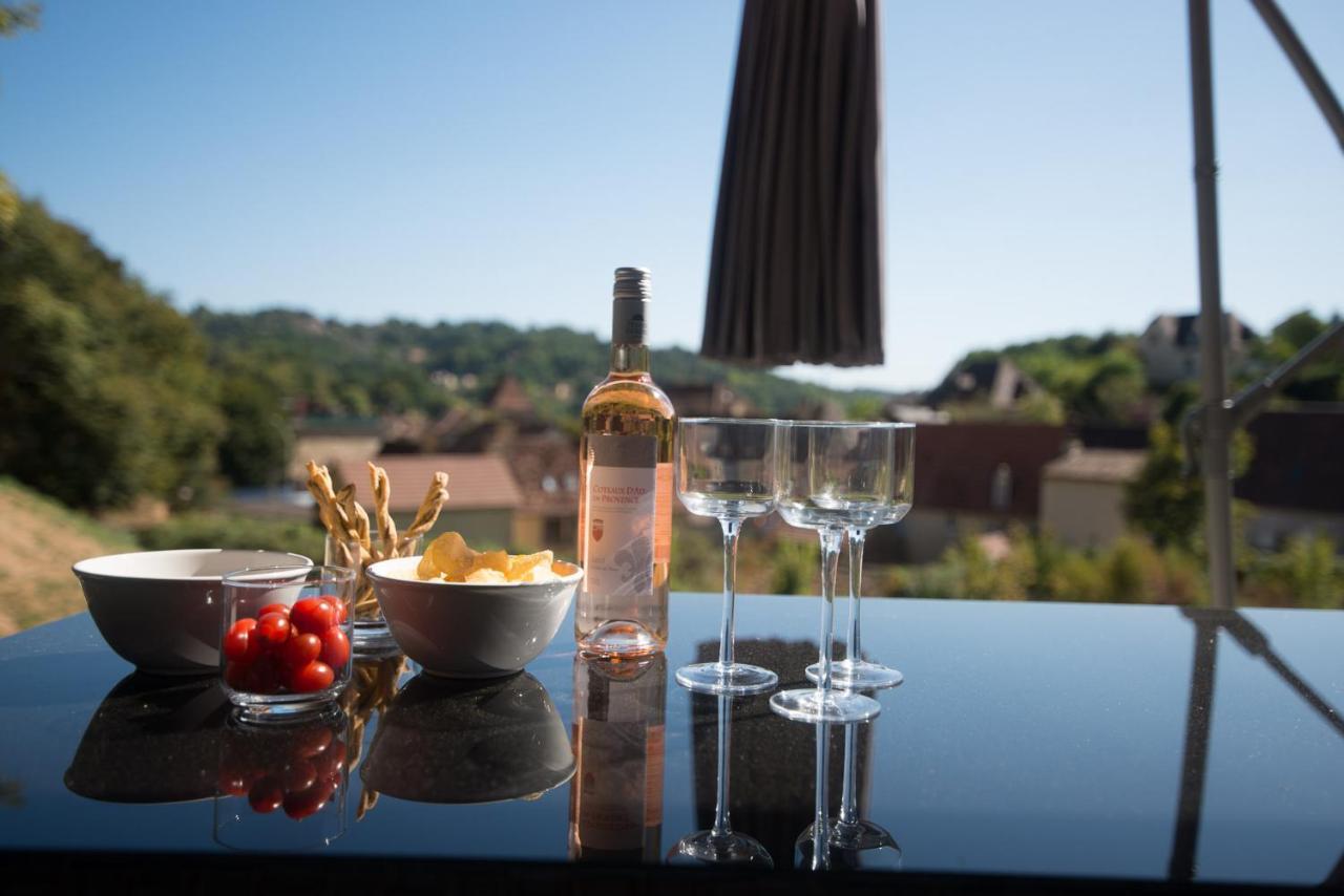 Plein Soleil Avec Jacuzzi Privatif Et Parking Prive Appartement Sarlat-la-Canéda Buitenkant foto